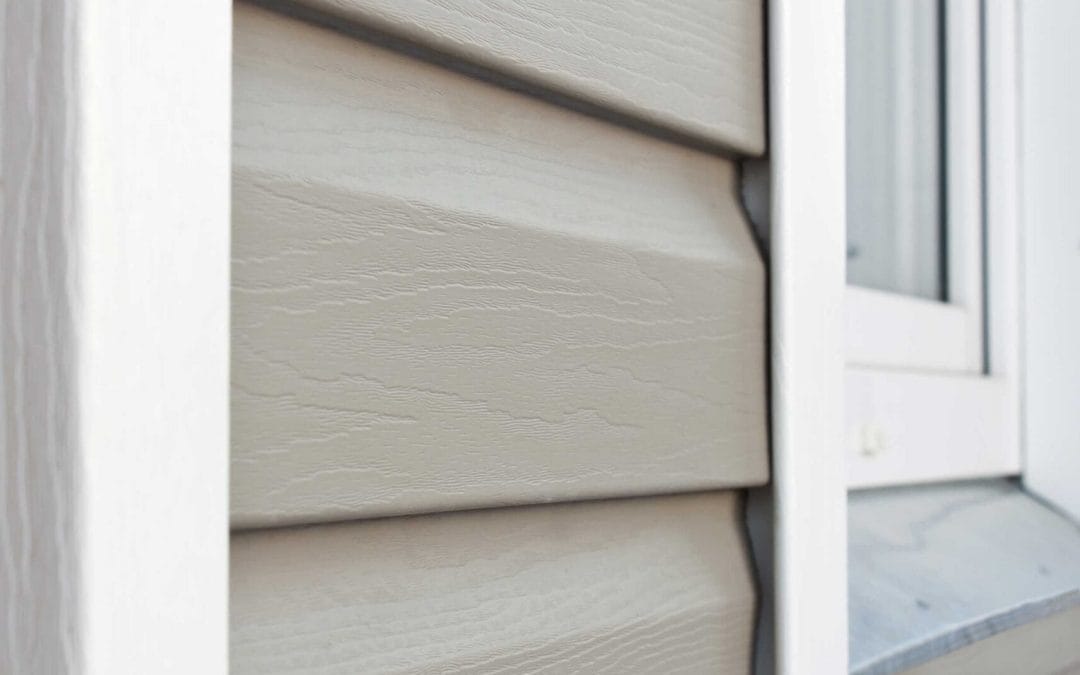 How to Choose the Best Siding Color for Your Green Bay Home
